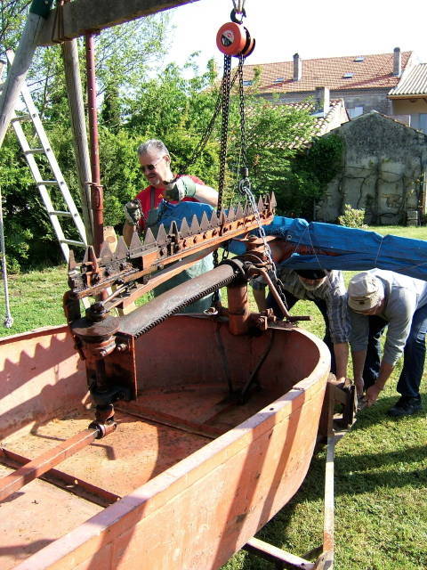 Réparation d’une faucardeuse — photographie 5